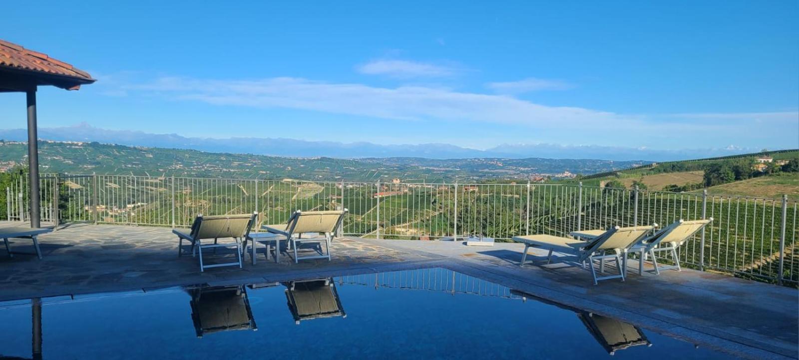 Casa Castella - Adults Only - Langhe Villa Diano d'Alba Exterior photo